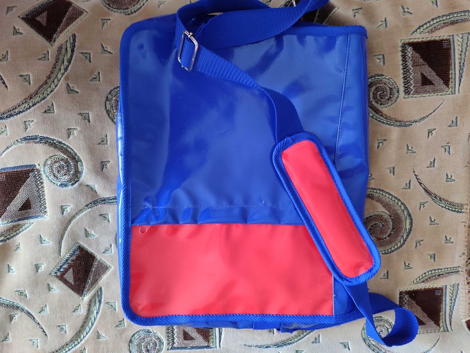 Сумка новая для ноутбука 15,7 дюйма ,разм.36 х26 х 6см