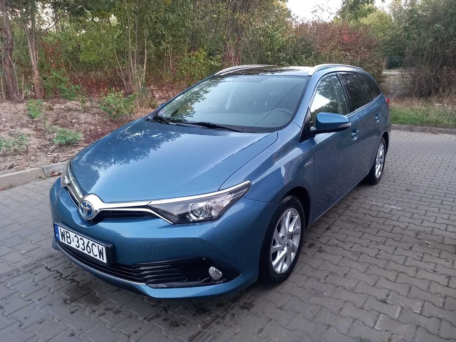 Auris kombi 1.8 hybrid panorama serwis ASO oryginalny przebieg