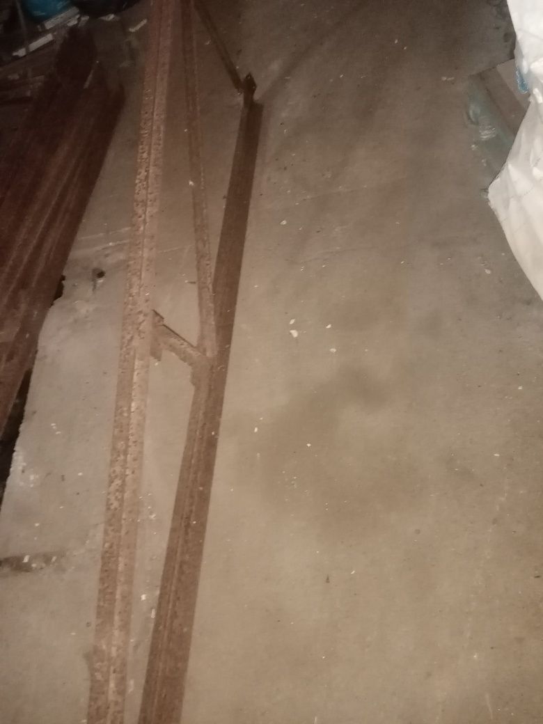 Asnas em ferro com 3 metros