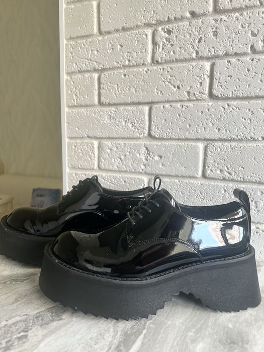 Продам жіночі туфлі