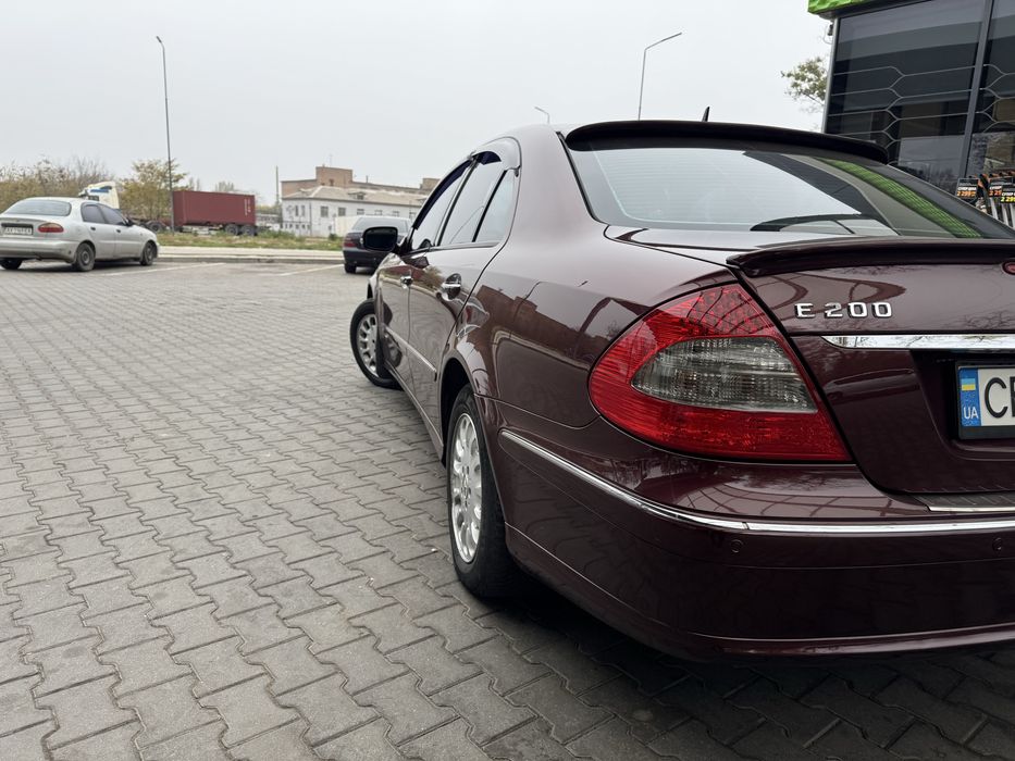 Mercedes -Bens w211 рестайлинг