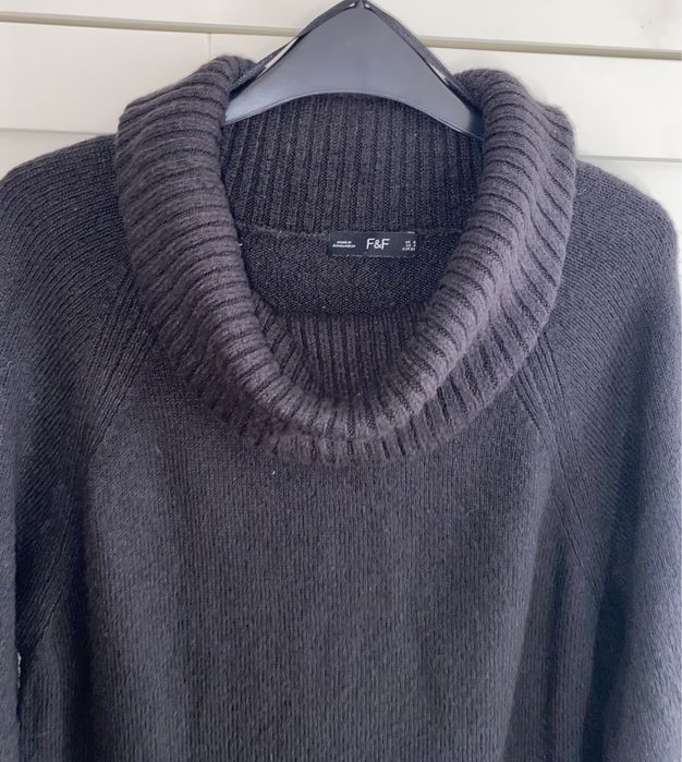 Ciepła sukienka damska z golfem F&F