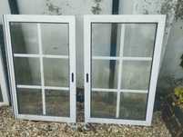 Janelas de alumínio branco com vidro duplo em quadrícula