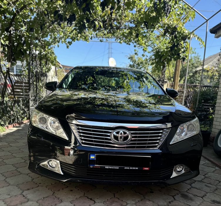 Toyota camry 50.