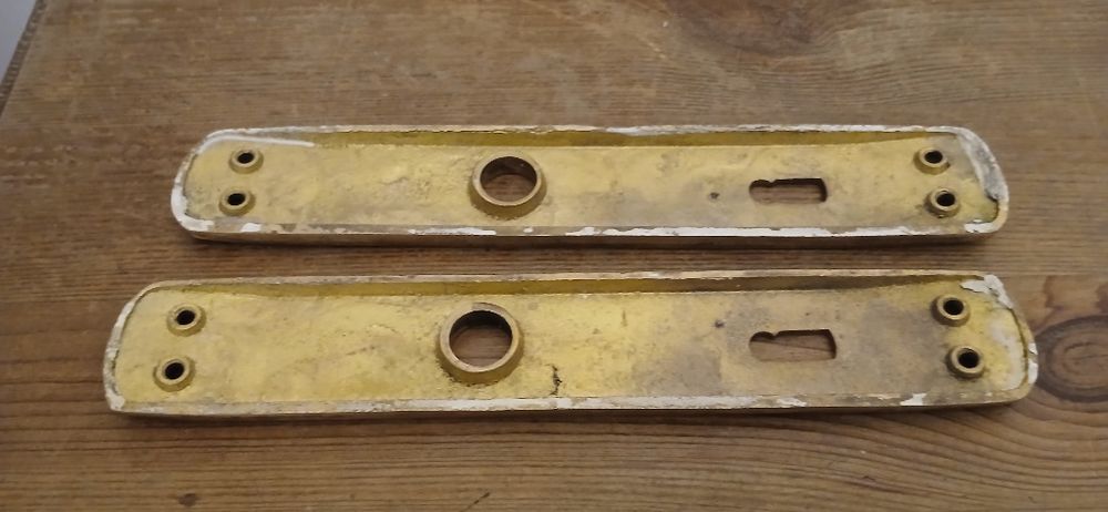 Stare okucia szyldy drzwiowe, mosiądz grube