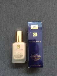 ESTÉE LAUDER
Double WearStay In Place Makeup