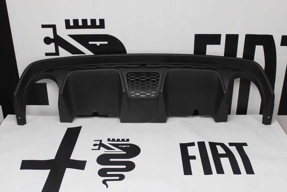DOKŁADKA TYLNEGO ZDERZAKA DYFUZOR FIAT 500 ABARTH LIFT FL