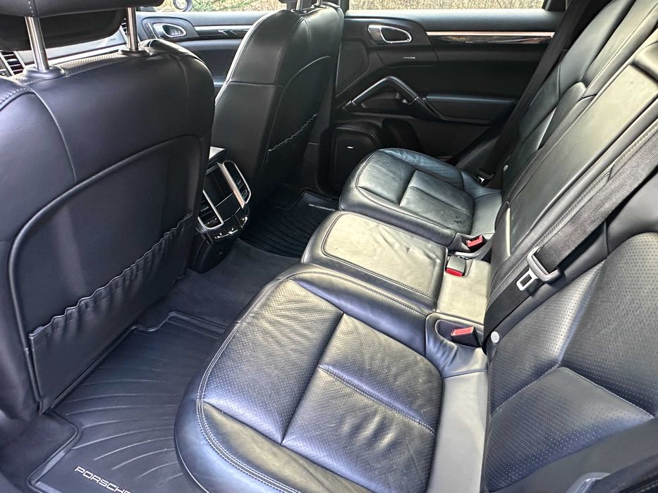 Porsche Cayenne 3.0TDI Platinum
