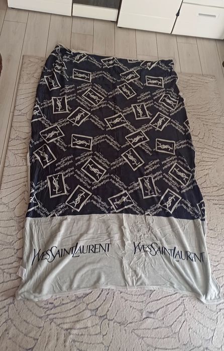 Koc YSL, nowy koc