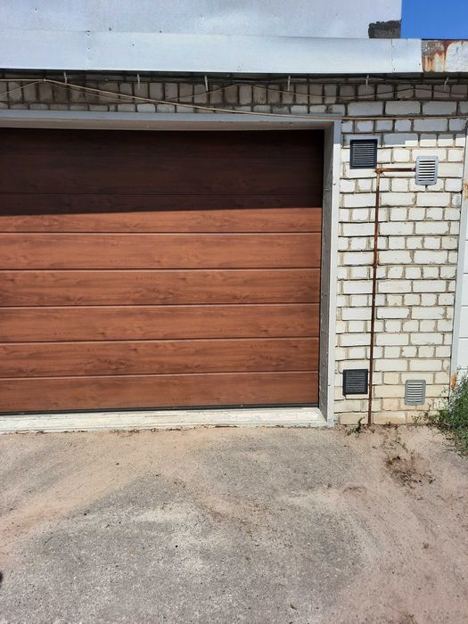 Продам гараж в центре, метро Я. Мудрого, ул. Студенческая