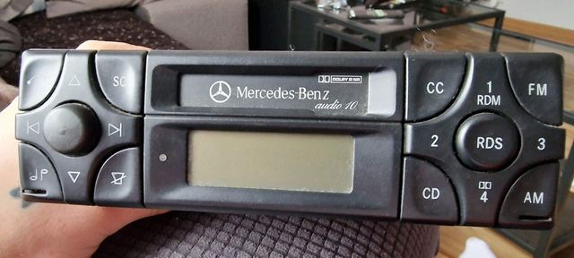 BE3100 z kodem Mercedes Audio 10