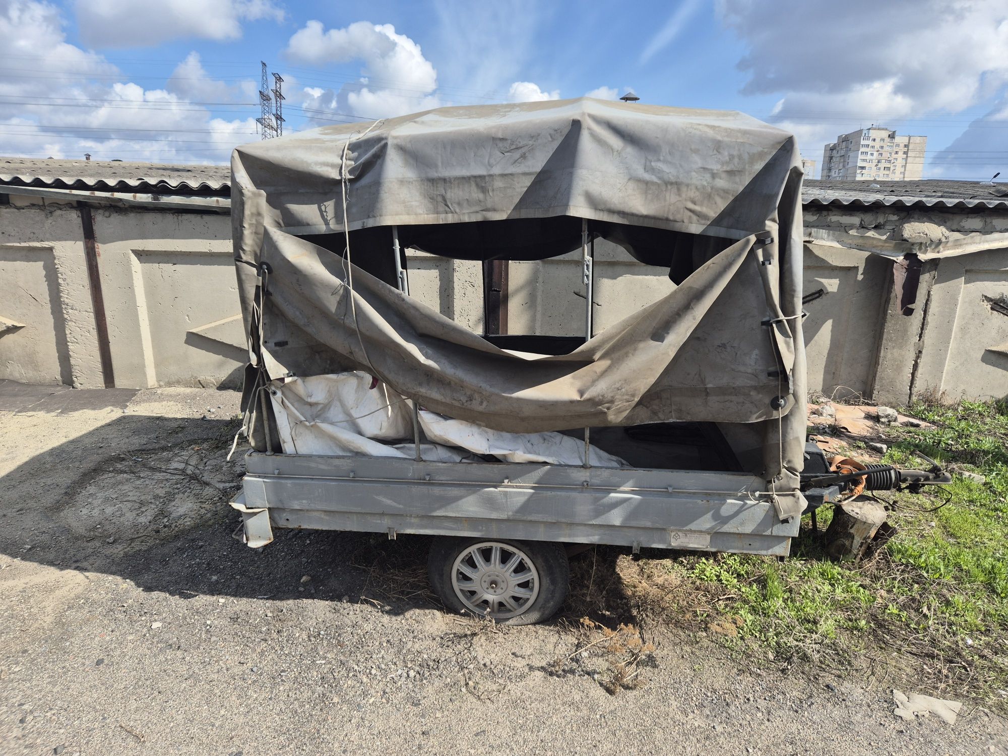 Продам прицеп легковой усиленный