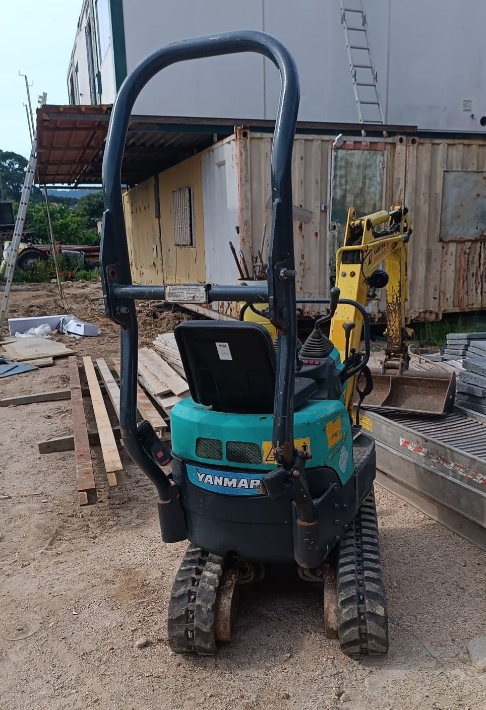 Mini Giratória Yanmar SV 08