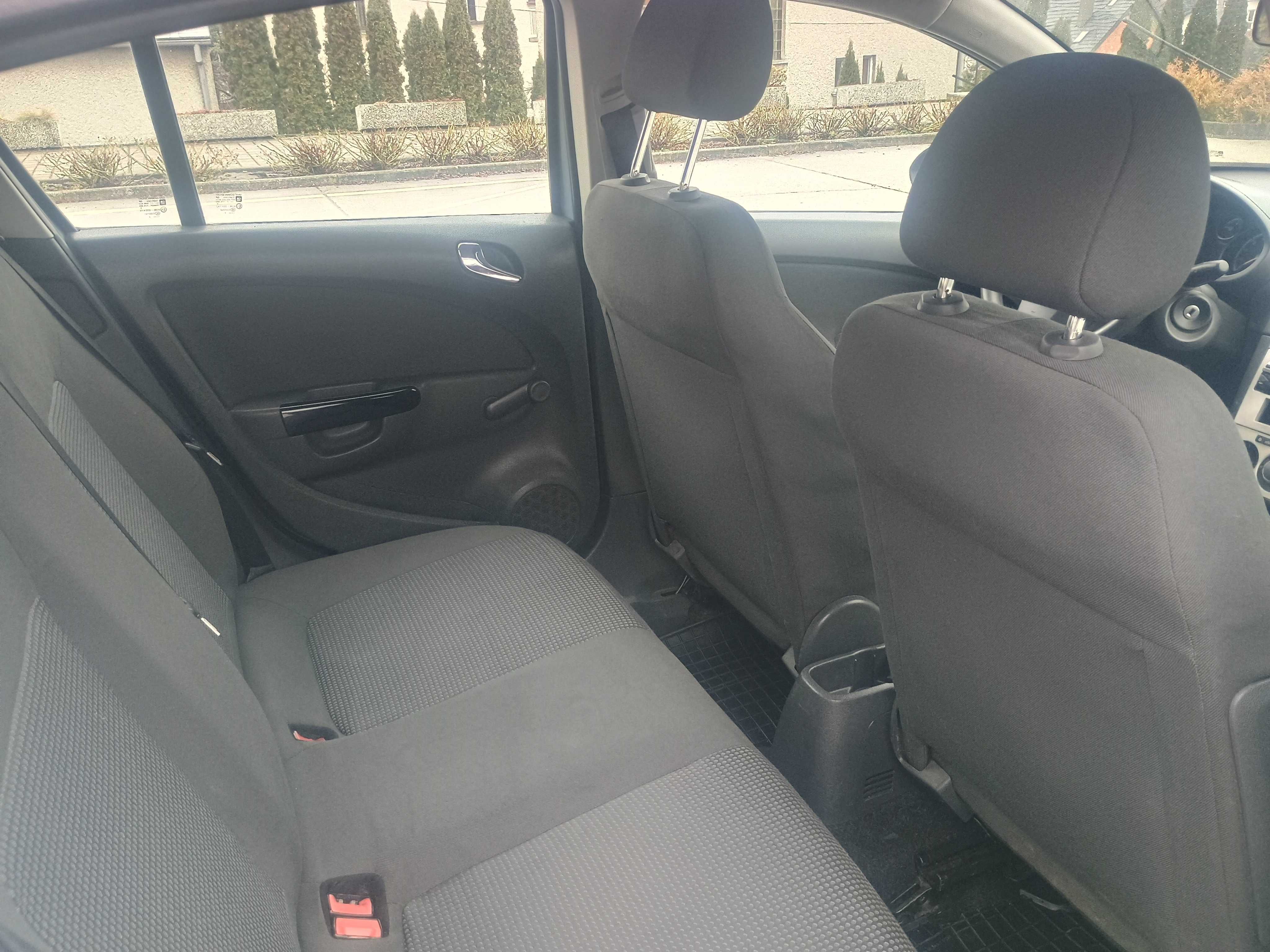 Opel Corsa D 1.0 Benzyna,Klimatyzacja,Niski przebieg