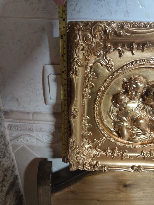 Quadro Dourado com Anjos Barroco.
Quadro decorativo com moldura dourad