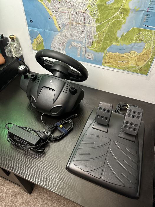 Ігровий руль Logitech Driving Force GT — чудовий стан!