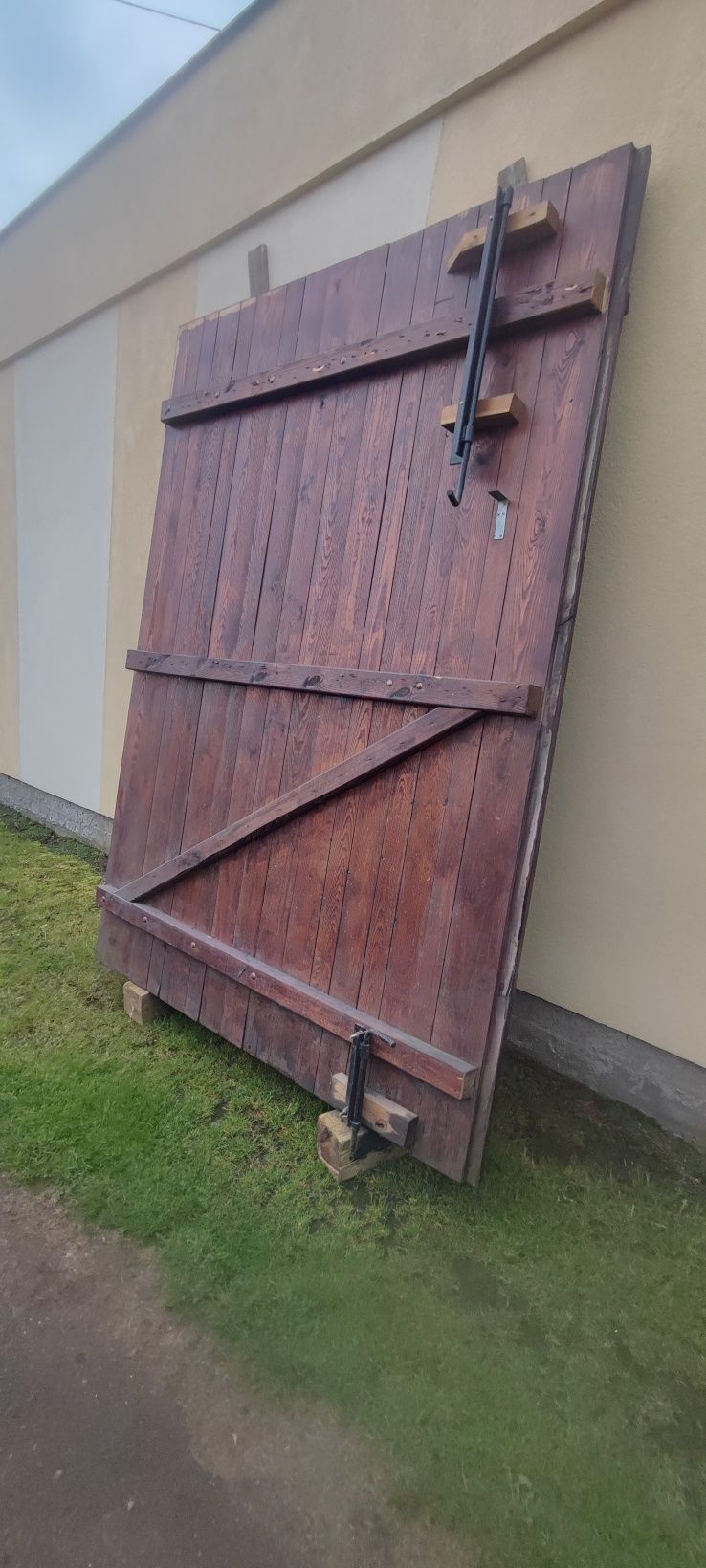 Wrota garażowe 3.7x2.7m