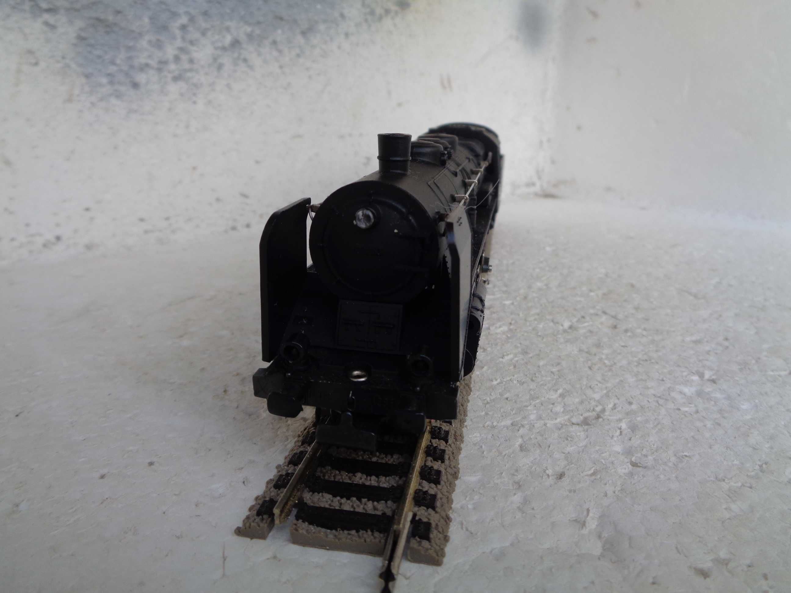 1:87 LIMA Locomotiva a vapor com tender BR 39 da DB com luz