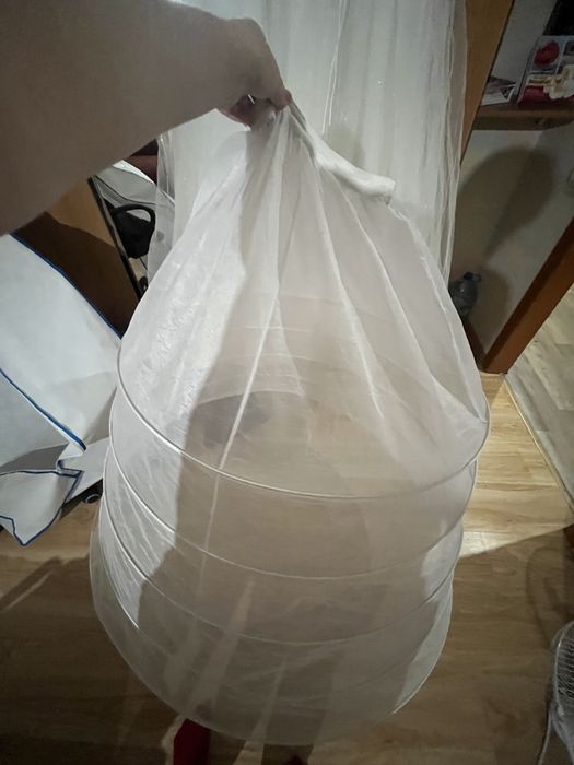 Продам весільну сукню