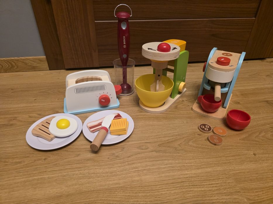 Toster, mikser, ekspres do kawy oraz blender na baterie