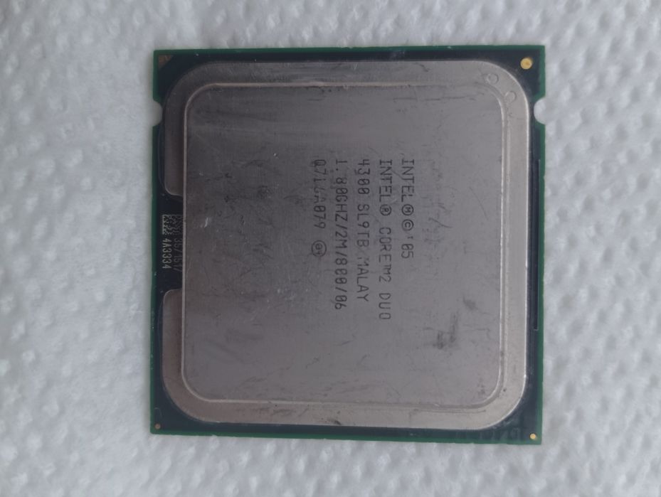 Процесори 2 штуки