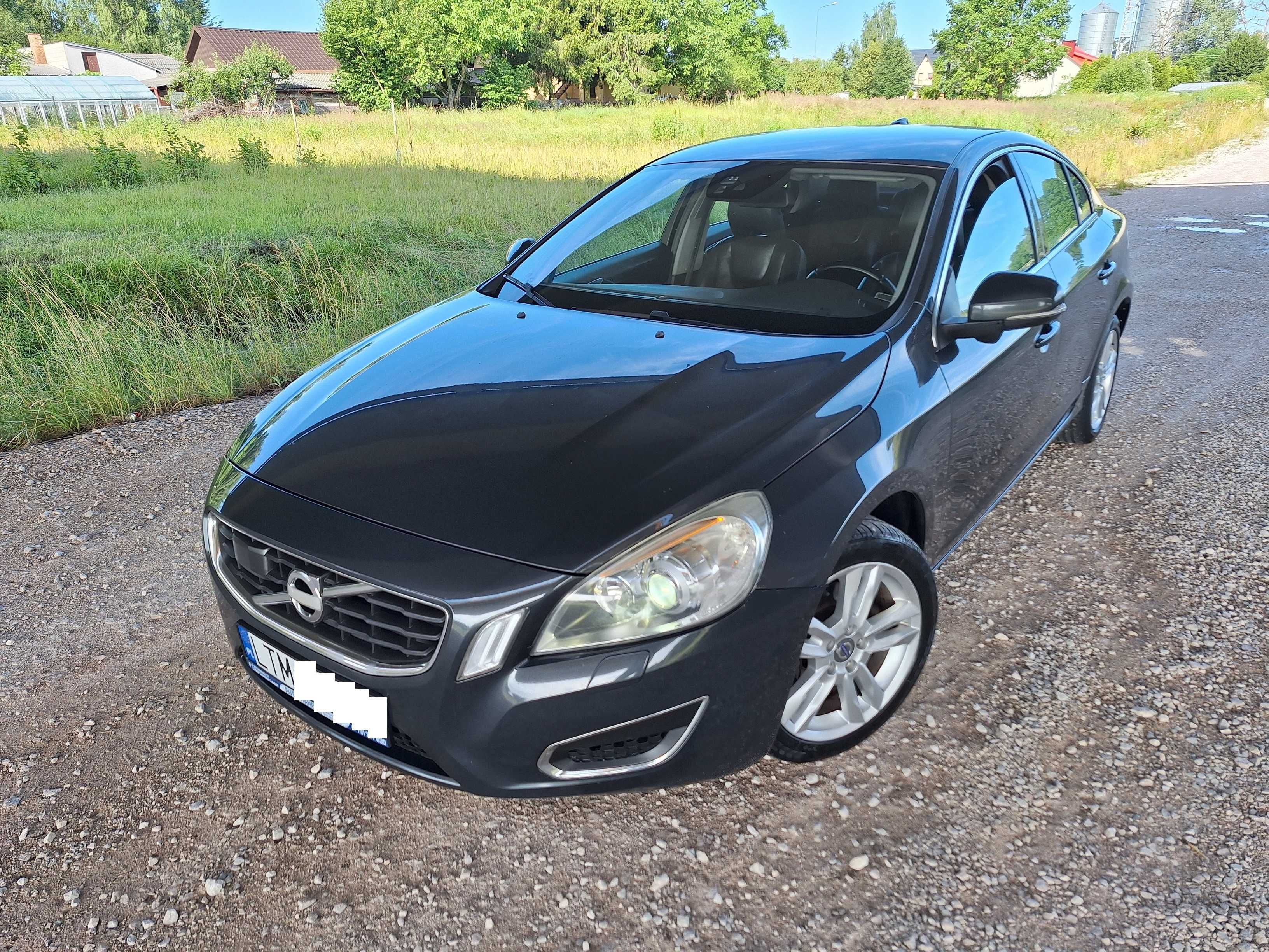 Volvo S60 2013r. 2.0D 163KM SUMMUM*Xenon*SKÓRA*RADAR*PDC*Stan WZOROWY!