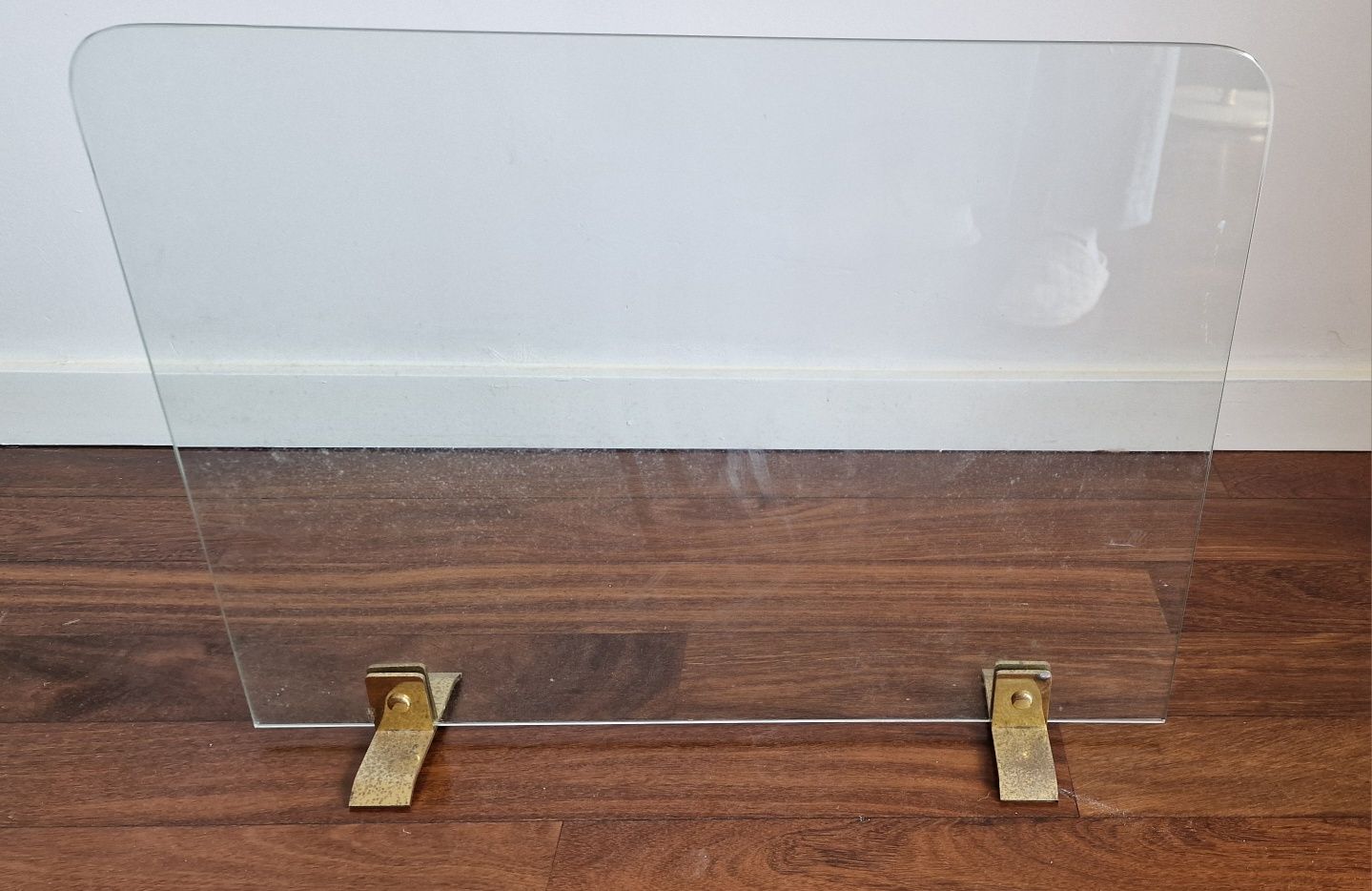 Protetor  de lareira ( 65-50cm)