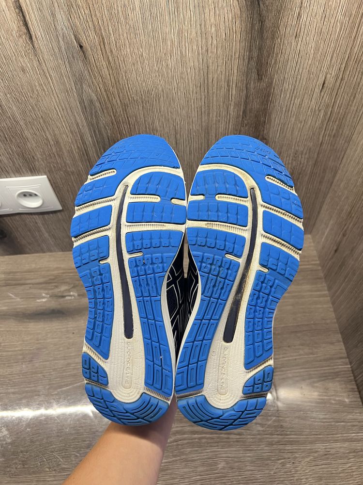 Кросівки Asics Gel Comulus