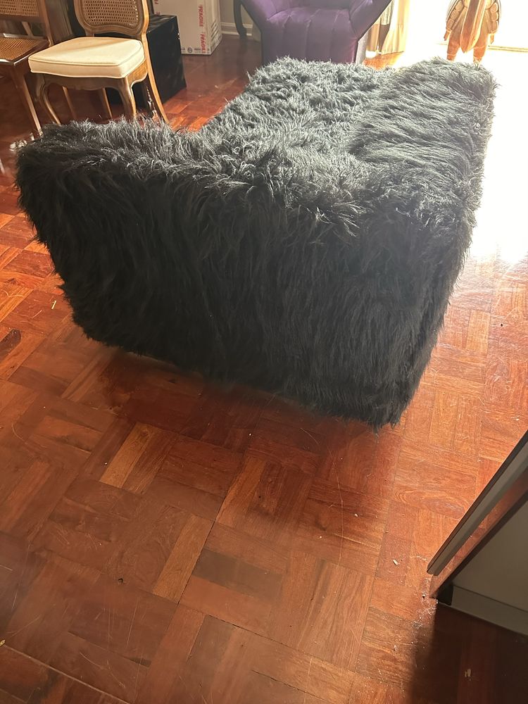 Sofá chaise longue preto