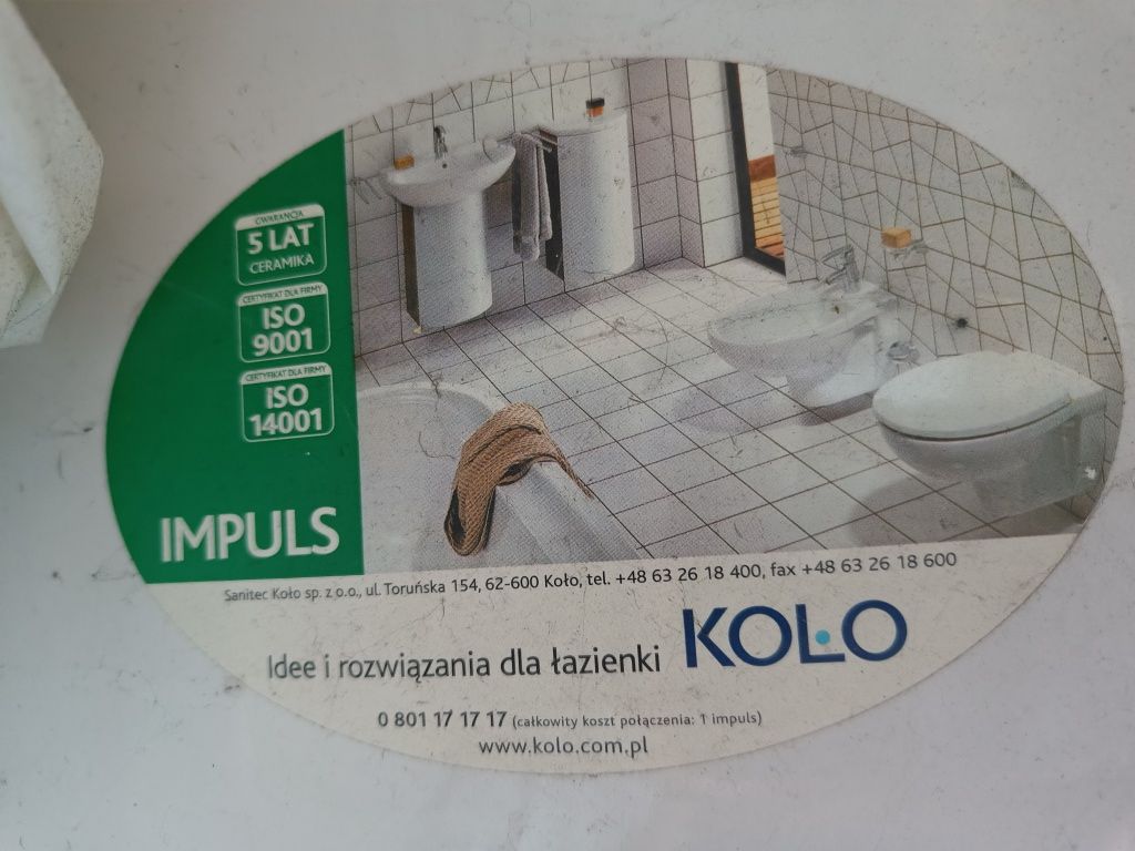 Bidet wiszący biały