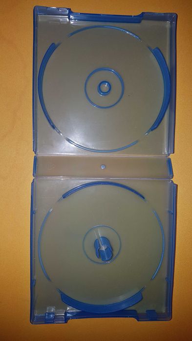 Capas e recipientes de CDs/DVDs