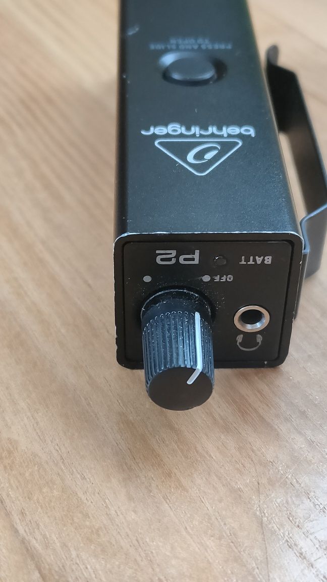 Підсилювач для навушників Behringer Powerplay P2