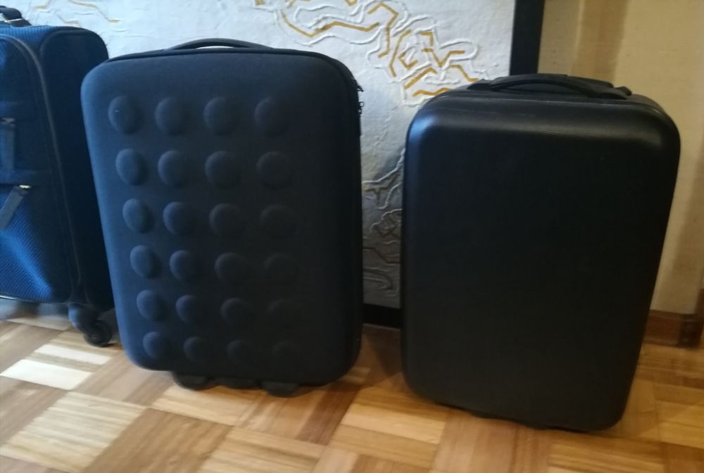 Malas troley de viagem vendo ou troco