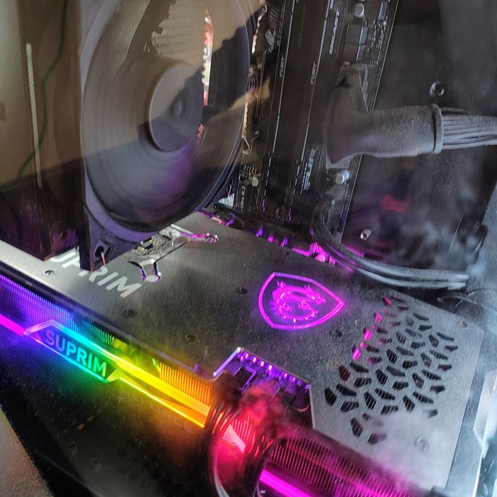 Komputer gamingowy Ryzen 5 5600X, GeForce RTX 3070 Ti, 500Gb SSD zesta