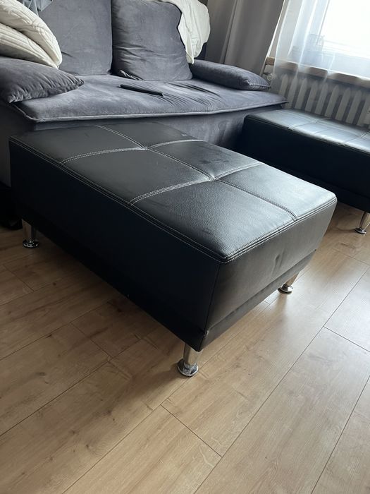 Czarna pufa z ekoskóry