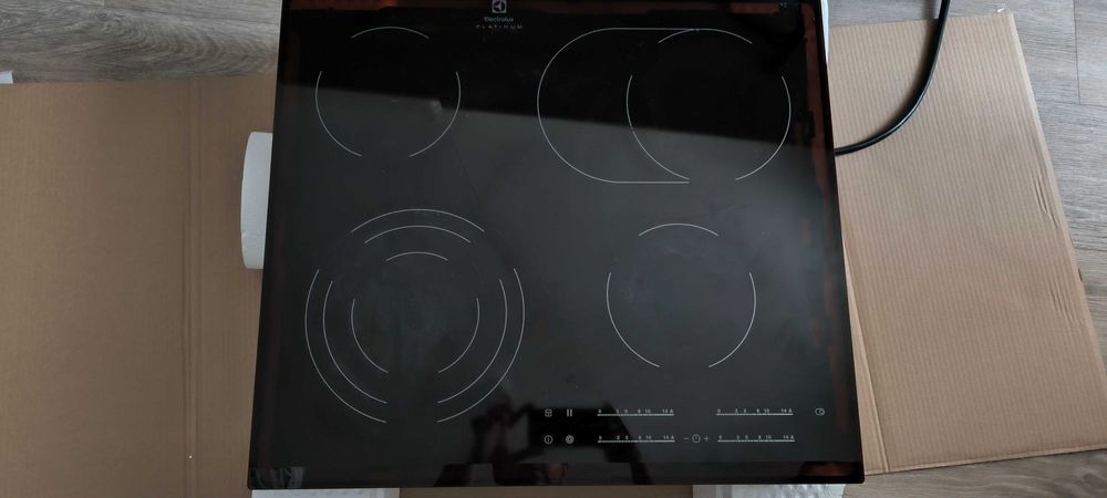 Варильна поверхня ELECTROLUX EHF96547FK