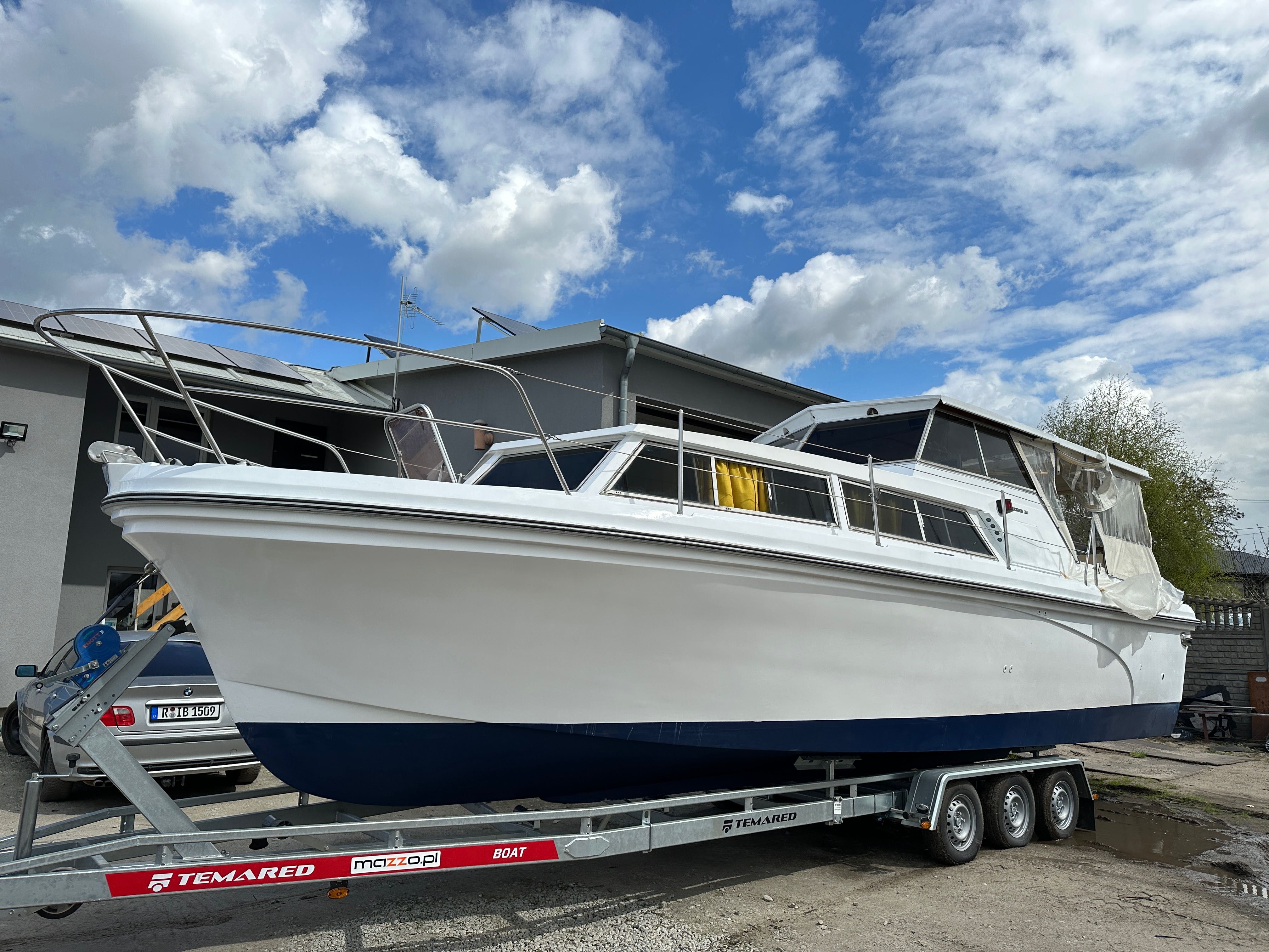 Jacht motorowy Houseboat Princess 32 2x Volvo Penta