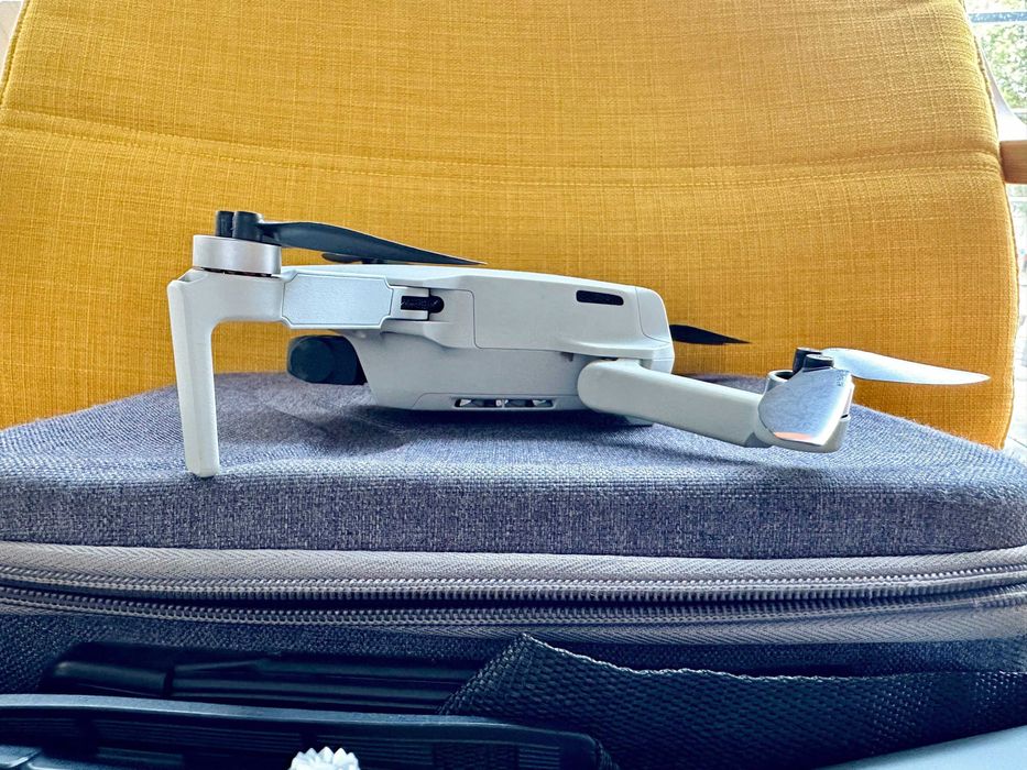 DJI Mini 2 Fly More Combo + extras