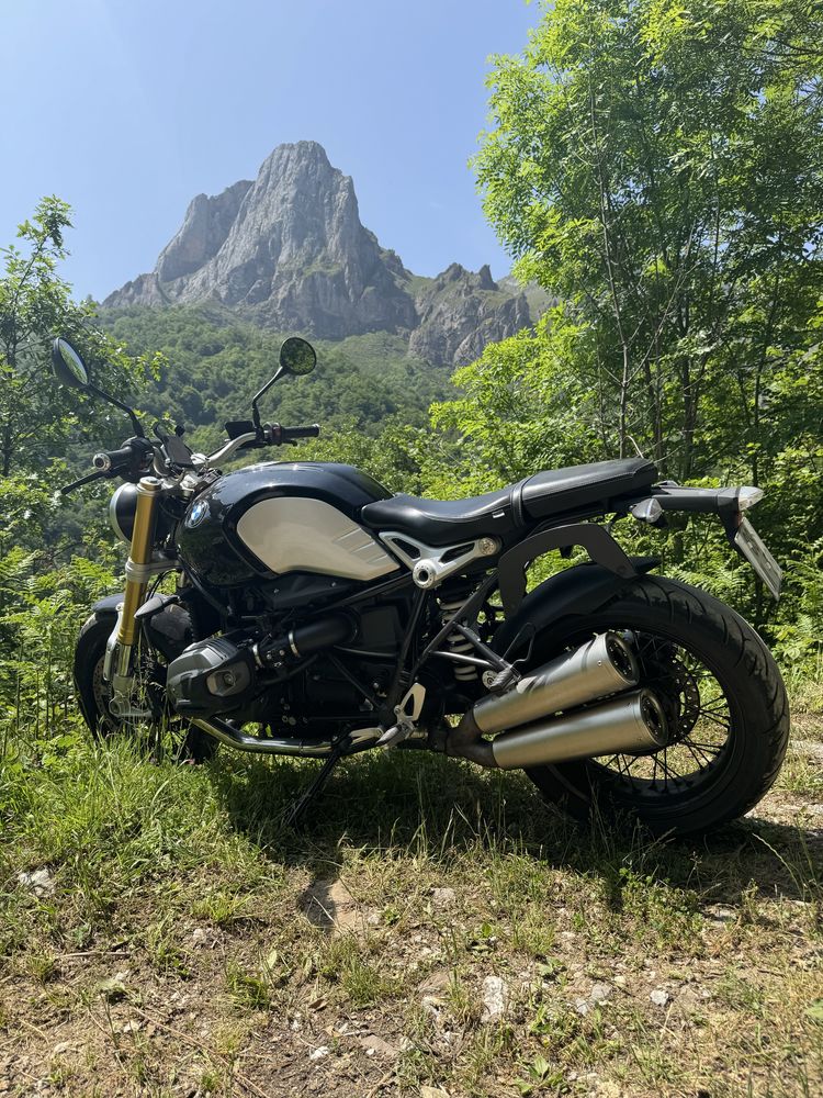 Bmw Nine T 1200.
