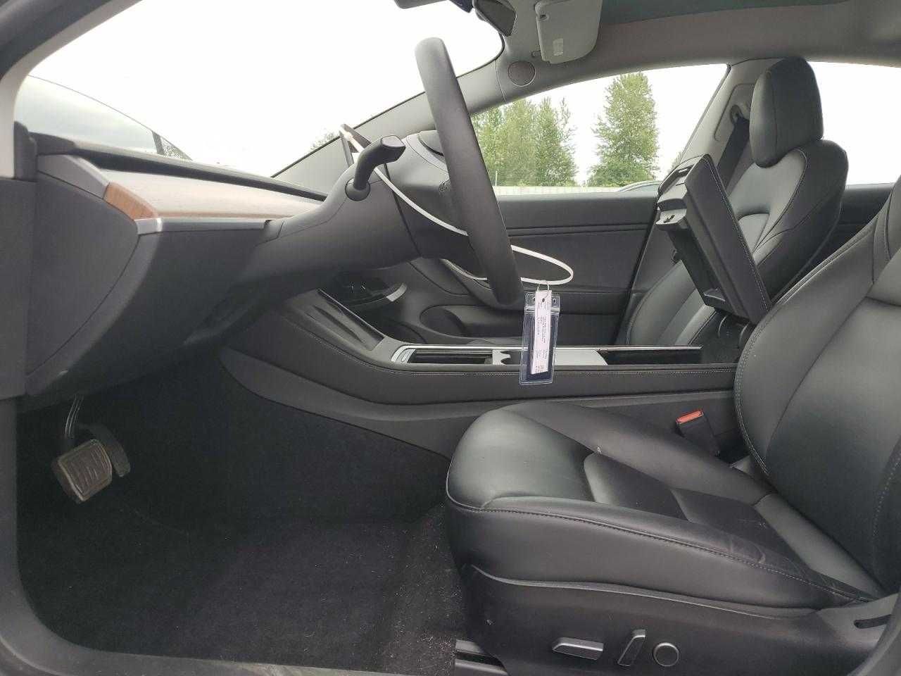 Tesla Model 3 2021 Пригон зі США