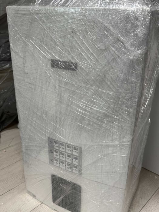 Двухконтурный турбированый газовый котел Bosch Gaz 2000W