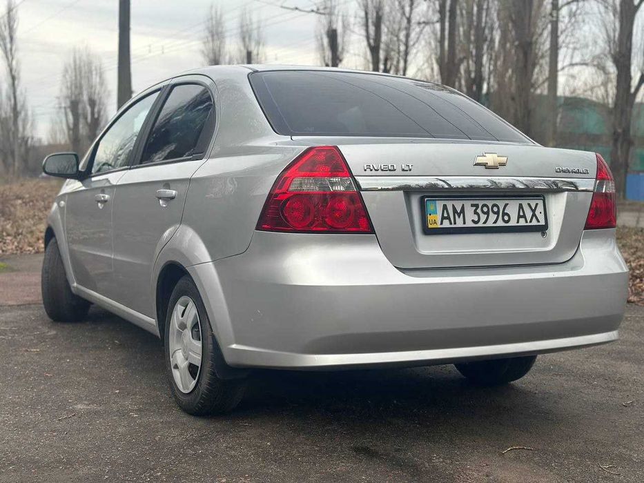 Продам авто Chevrolet Aveo б/в 1,6 бензин 2008 р.в, 102тис.км.