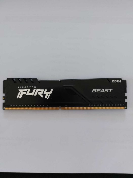 Duas Memórias RAM Kingston Fury Beast DDR4 8GB (total 16GB)