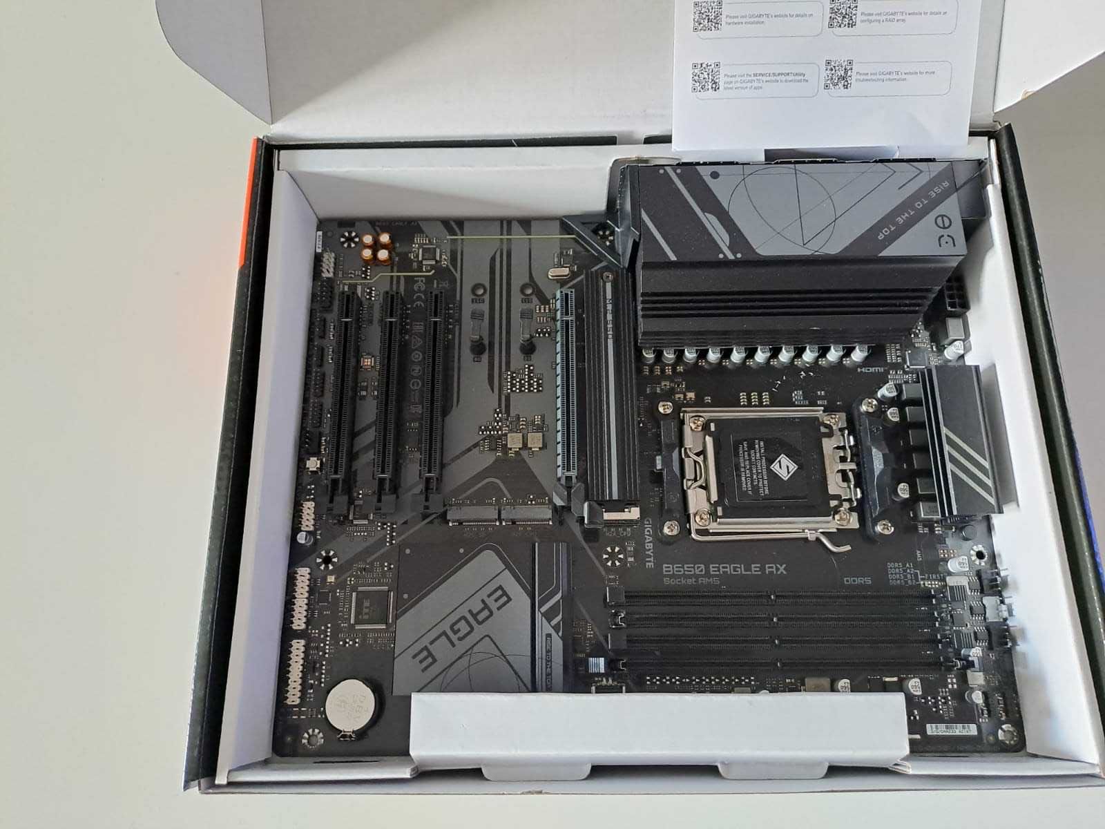 Płyta główna Gigabyte B650 EAGLE AX
