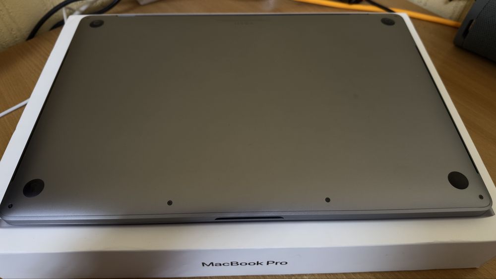MacBook Pro 16 2019 16/1Tb+коробка