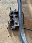 Suporte roda suplente nissan terrano 1