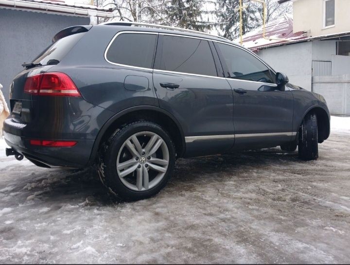 Продам Volkswagen Touareg 2011р