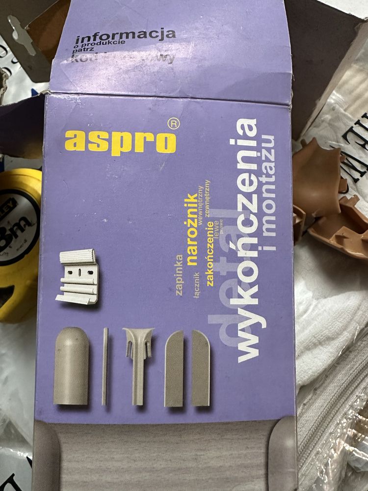 ASPRO 70 jasny buk system mocowań listew przypodłogowych