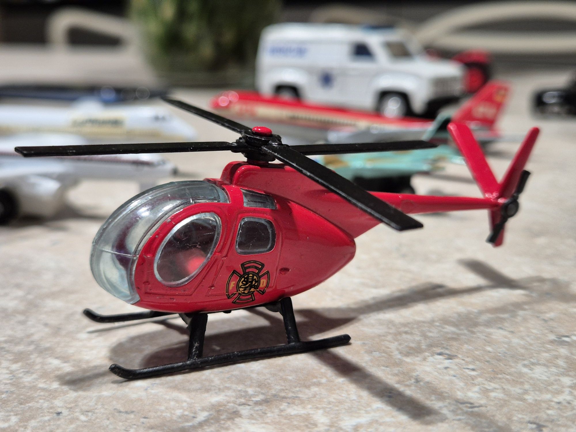Helikopter ratunkowy Bell resorak strażacki unikat PRL kolekcja model