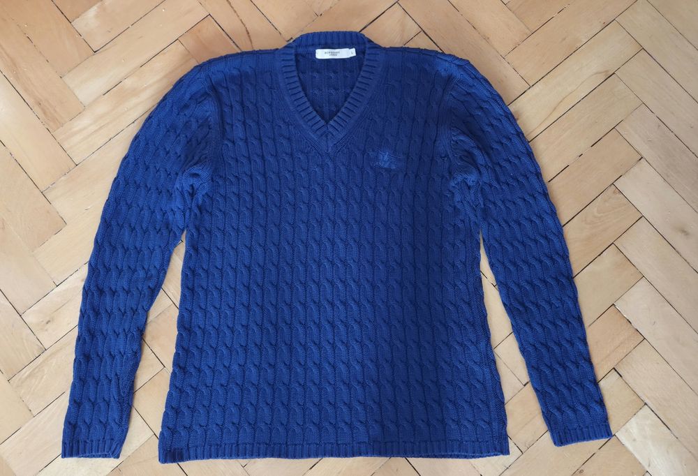 Sweter niebieski warkocz ala burberry